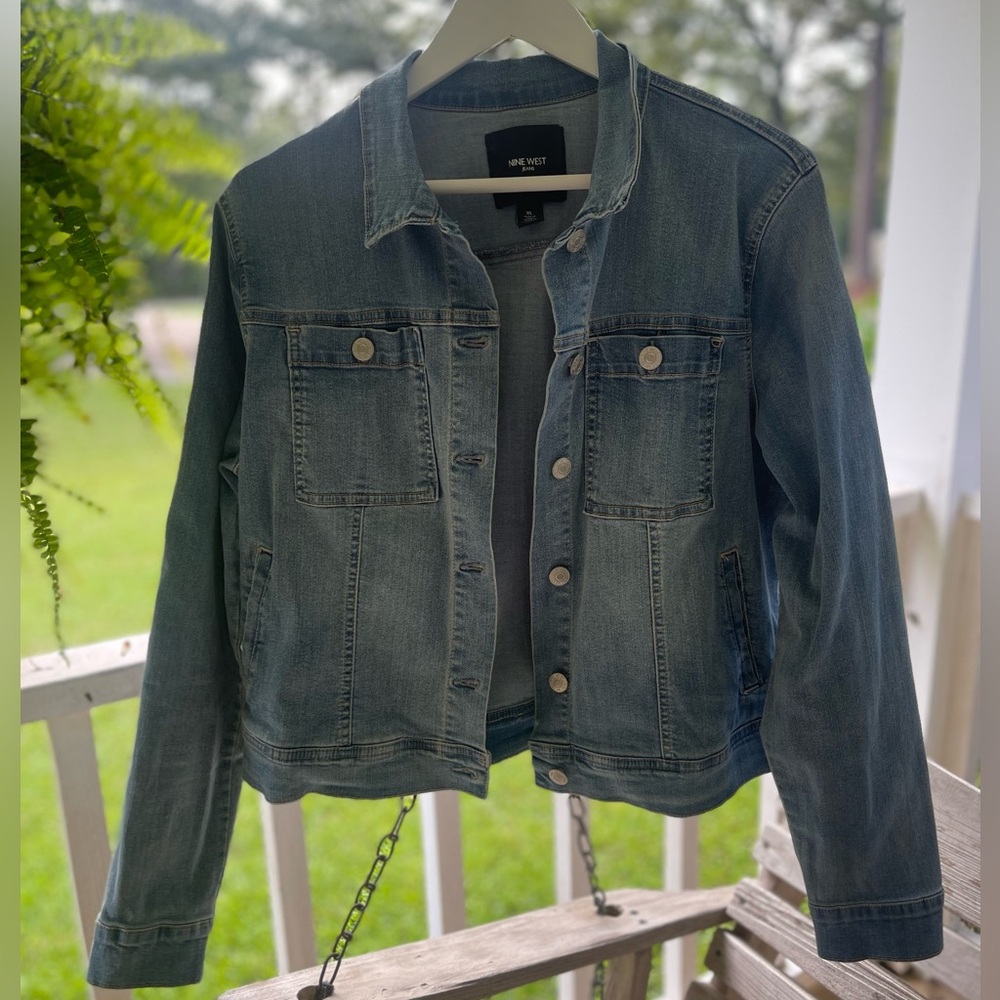 Nine West Womens Denim Jacket XL Blue Classic Button Up Jean Jacket